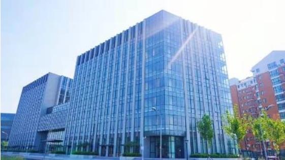 北京寫字樓市場租賃成交出現(xiàn)小幅下滑，目前出售面積高于出租面積